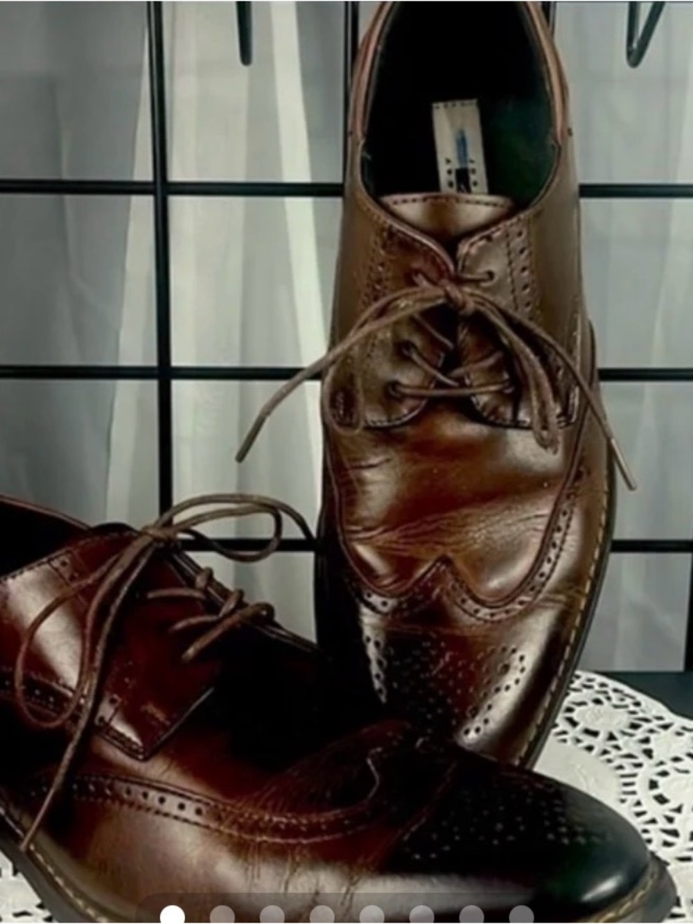 Joseph Abboud Brown Leather Wingtip Oxfords. EUC